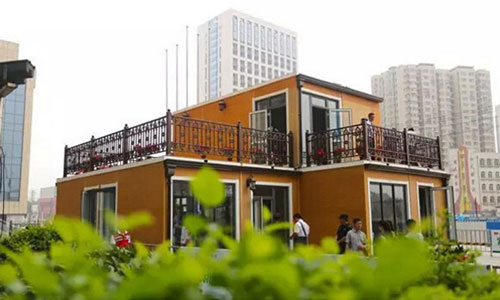 Upmarket Villa Printed with 3D Printer
