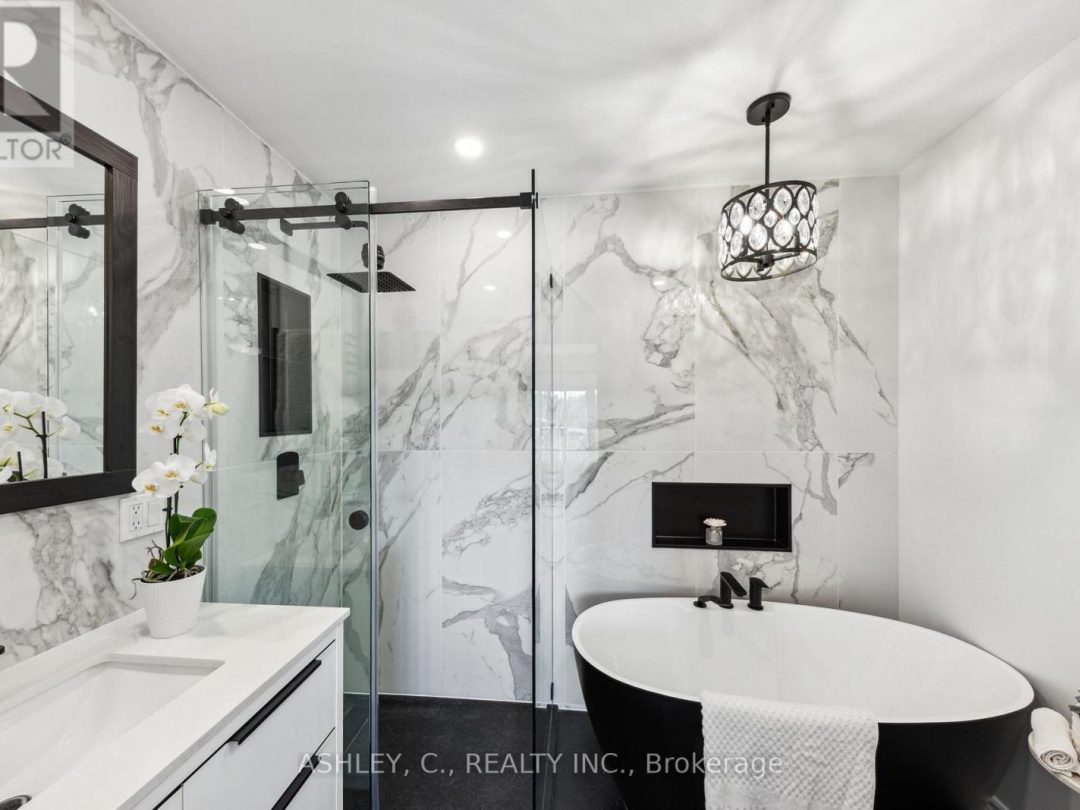 130 DUCK BAY ROAD, 