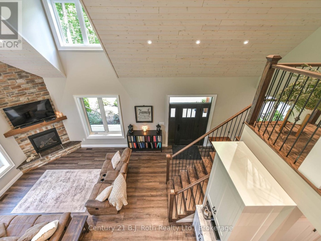 3082 FAIRGROUNDS ROAD, 