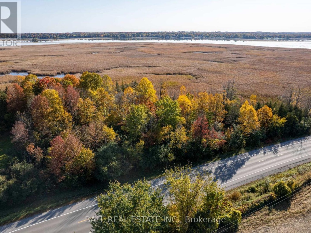 2218 Pigeon Lake Road, Pigeon Lake