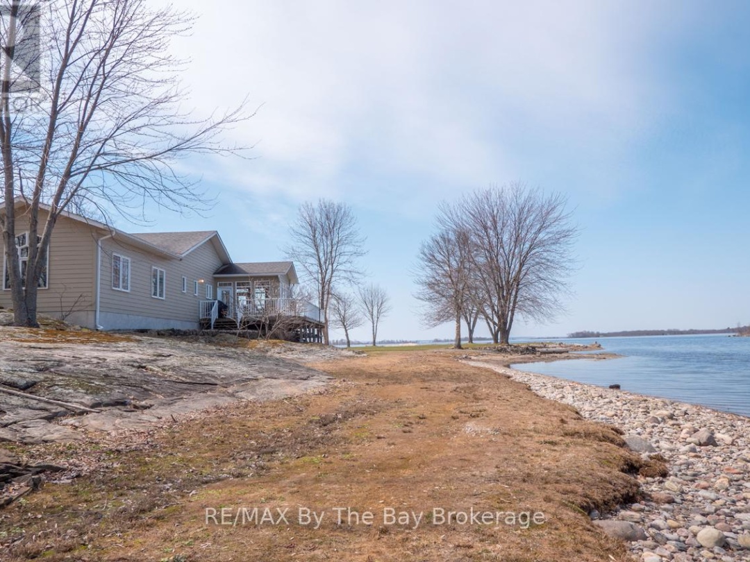 80 Arbour Trail, Georgian Lake
