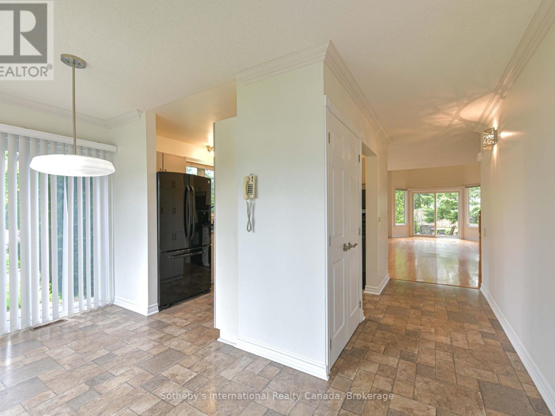 101 - 10 MUSEUM DRIVE, 