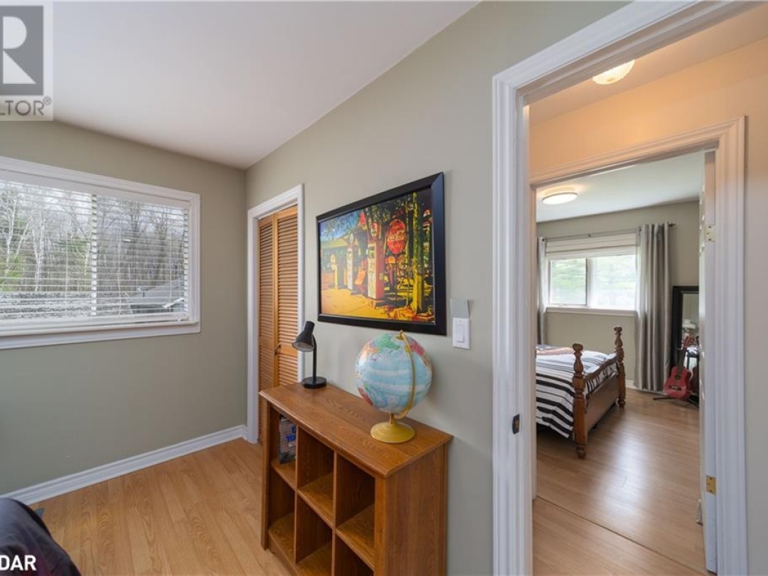 1936 Peninsula Point Road, Sparrow Lake