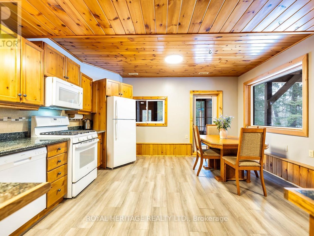 428 Kennedy Drive, Little Bald Lake