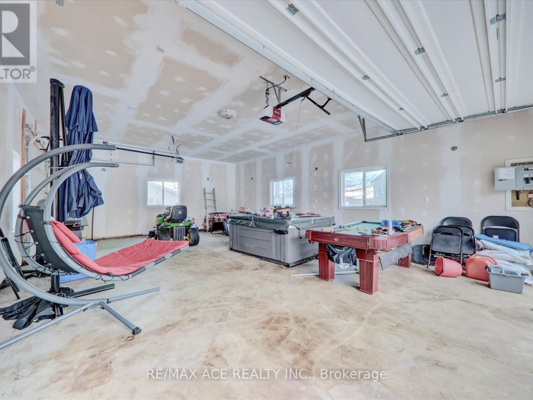 1308 Portage Road, Mitchell Lake