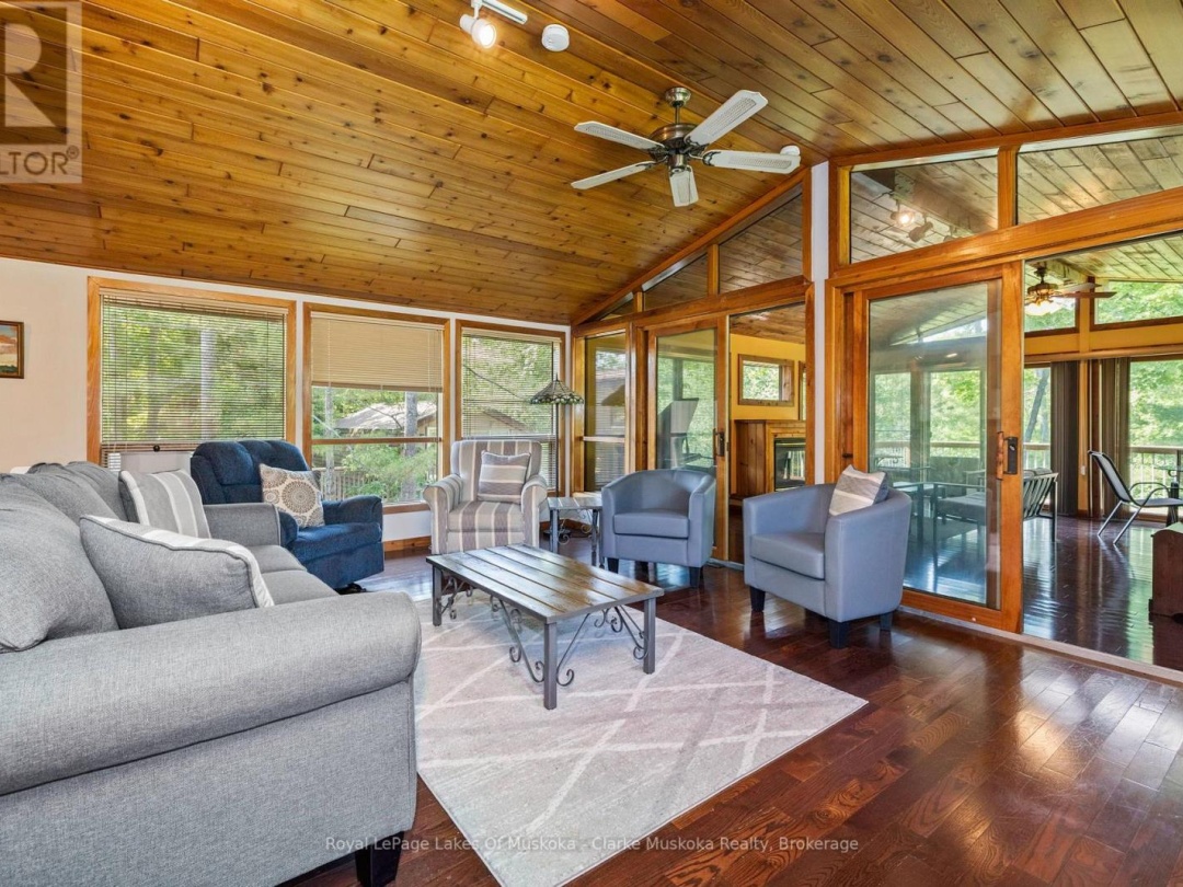 104 POINTS OF VIEW ROAD, 