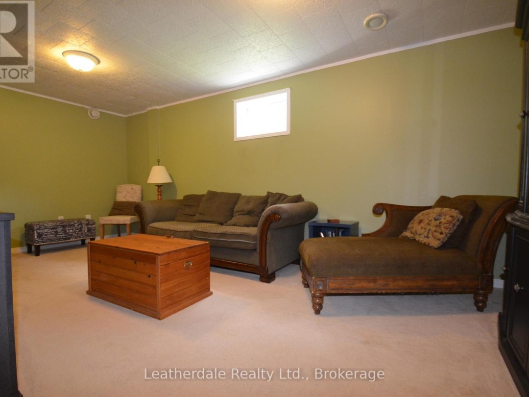 131 JULIA CRESCENT, 