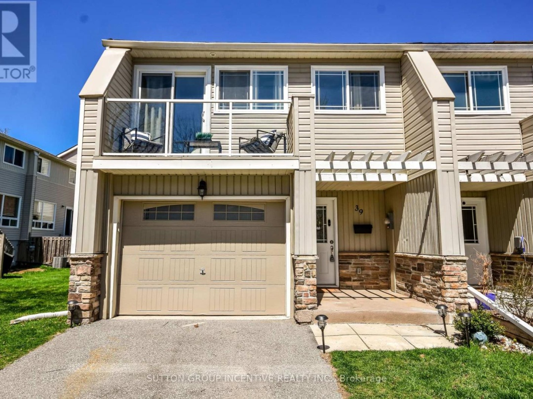 39 12 Lankin Boulevard, Orillia