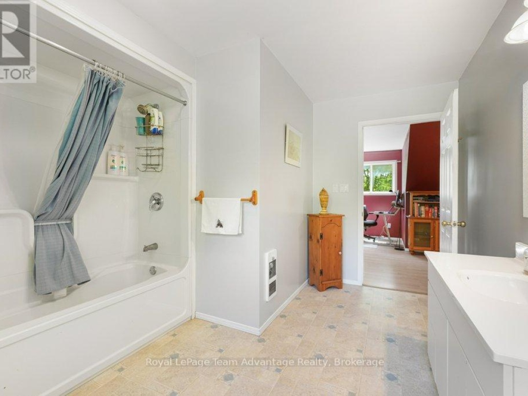 52 LITTLE OTTER LANE, Otter Lake