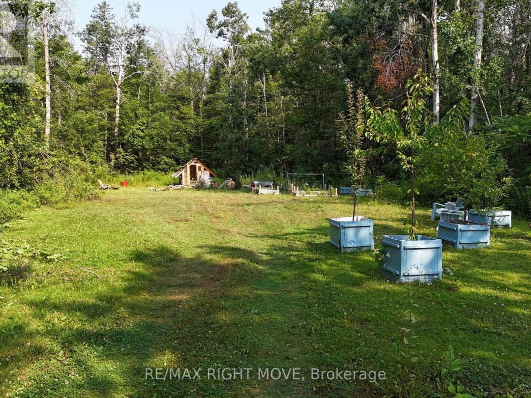 1466 CUNNINGHAM CRESCENT, 