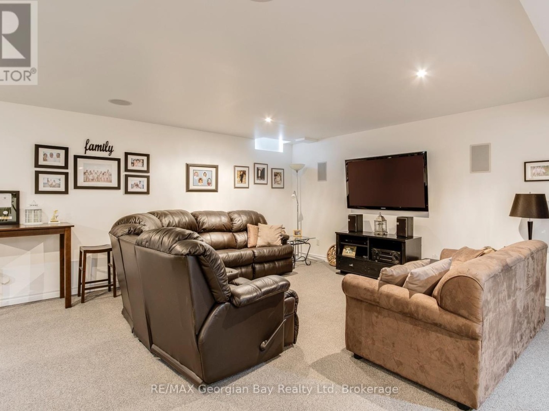 144 WYCLIFFE COVE, 