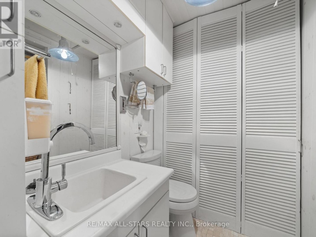 50 BAYVIEW ESTATE ROAD, 
