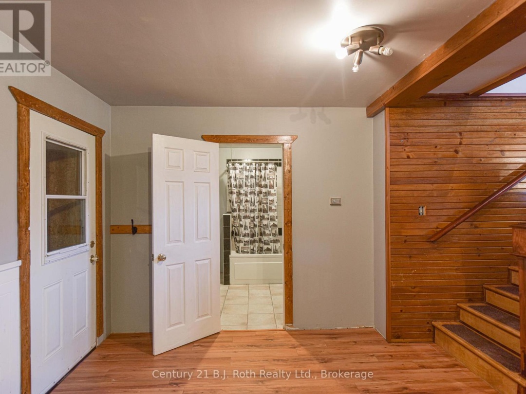 5135 SIDEROAD 25, 