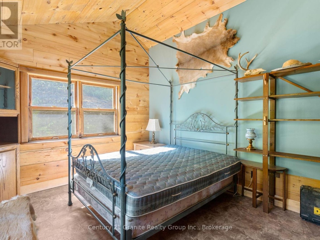 1226 TRAPLINE TRAIL, Bat Lake