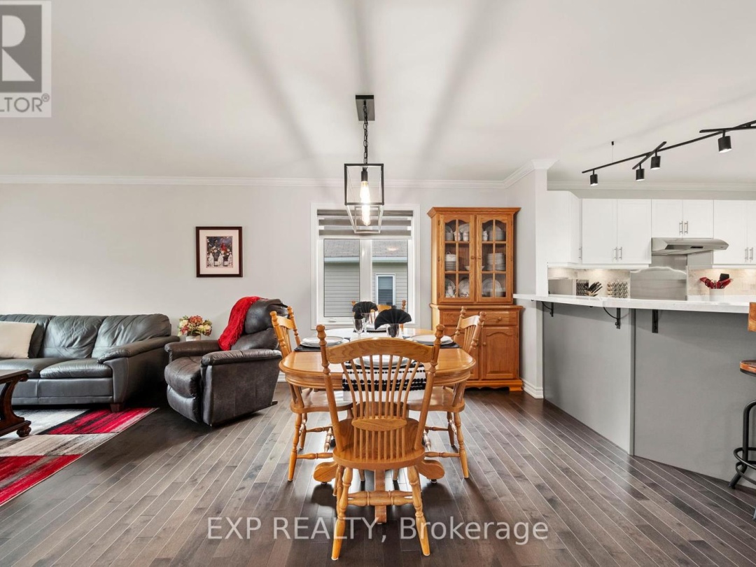 10 SINCLAIR CRESCENT, 