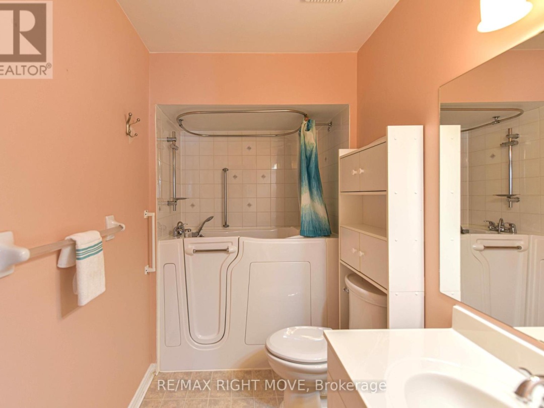 408 40 Museum Drive, Orillia