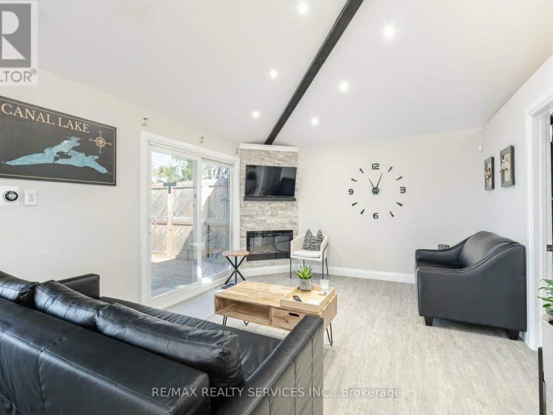 28 ELDONIA ROAD, Canal Lake