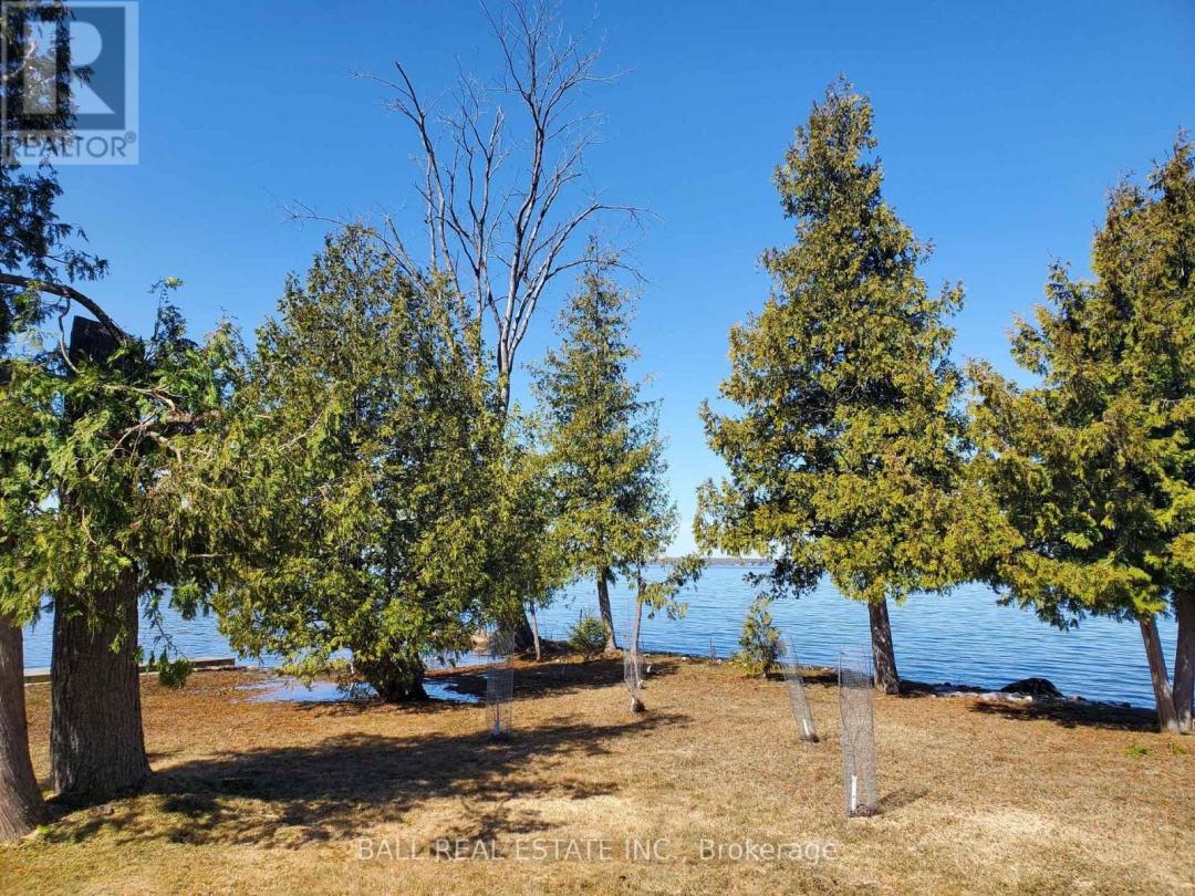 35 Elder Street, Sturgeon Lake