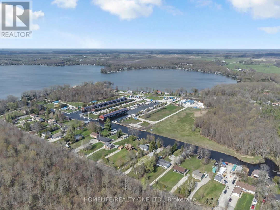 4055 Glen Cedar Drive, Lake Simcoe