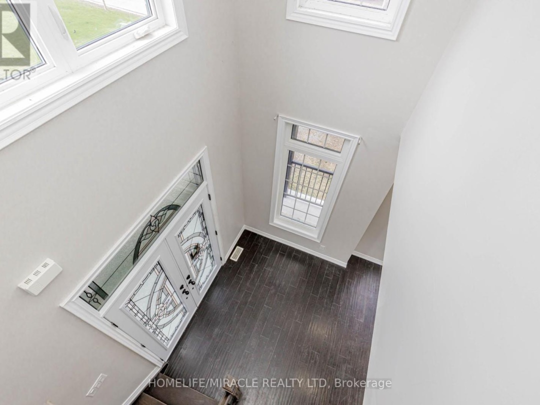 637 SIMCOE STREET, 
