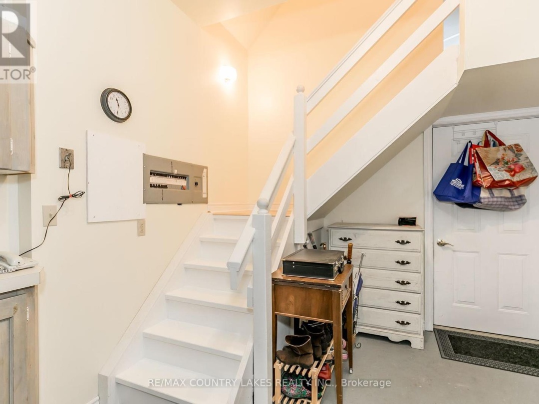 98 TURTLE PATH, Lake Simcoe