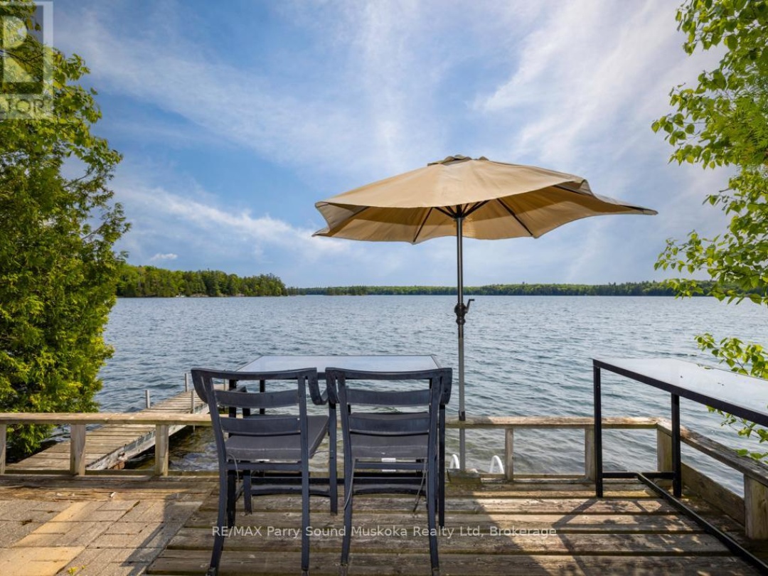 49 Bayshore Drive, Clear Lake