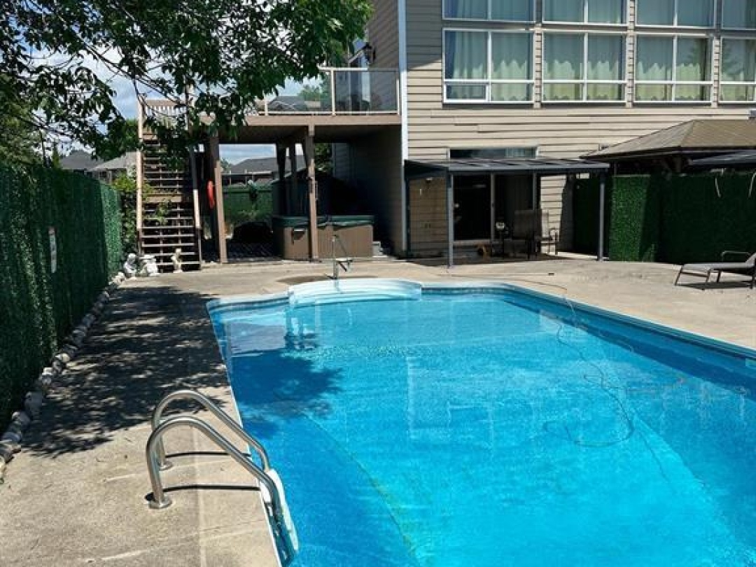 3788 TUPPY DRIVE, Lake Simcoe