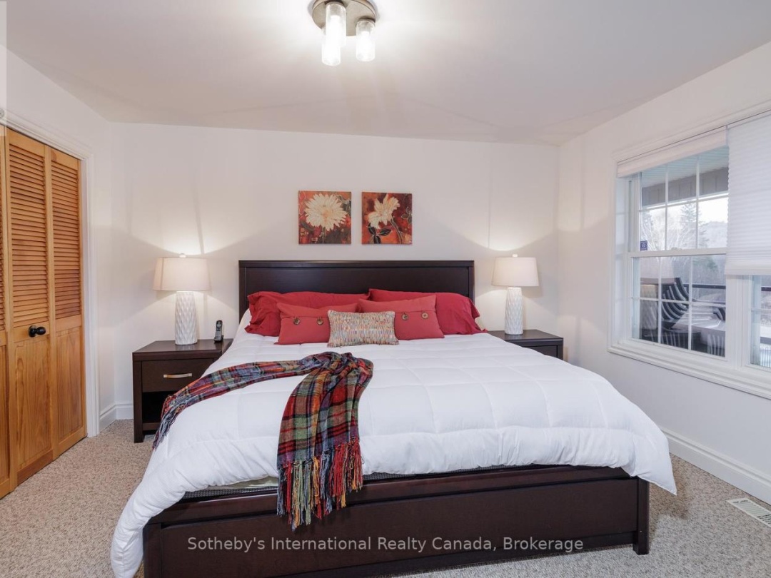 427 West Browns Road E, Weeduck Lake