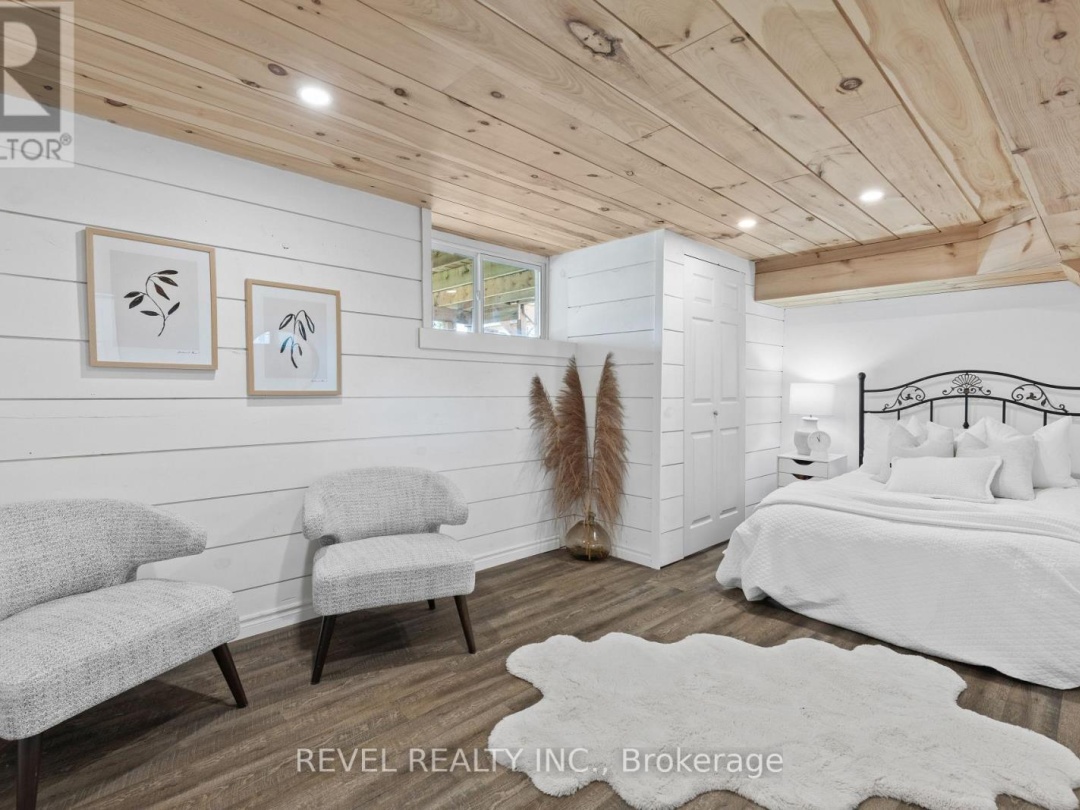 11 MARSH CREEK ROAD, 