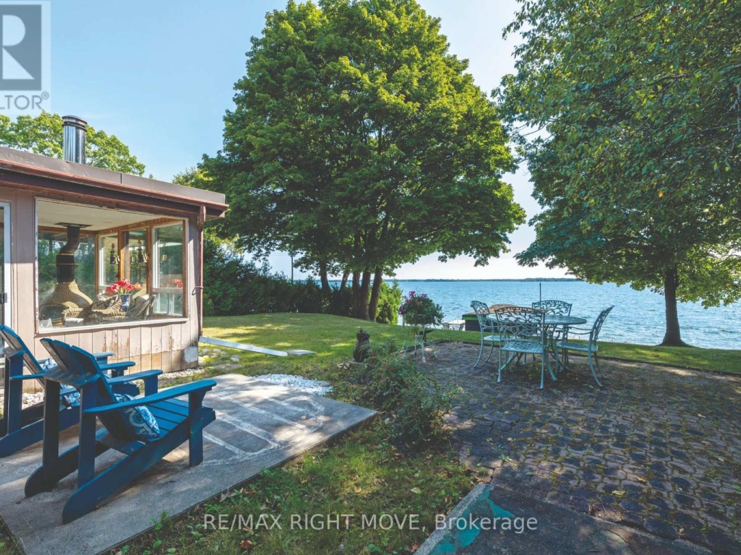 18 MAPLE DRIVE, 