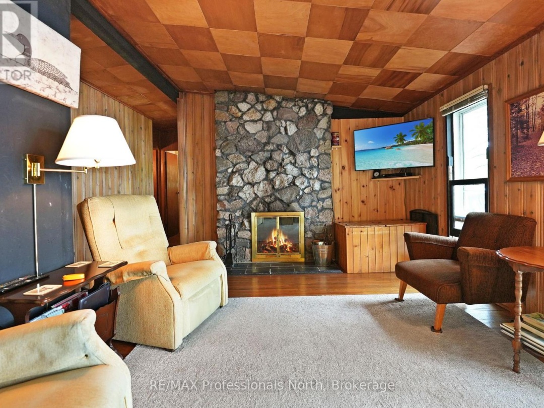 1089 AUTUMN LANE, 
