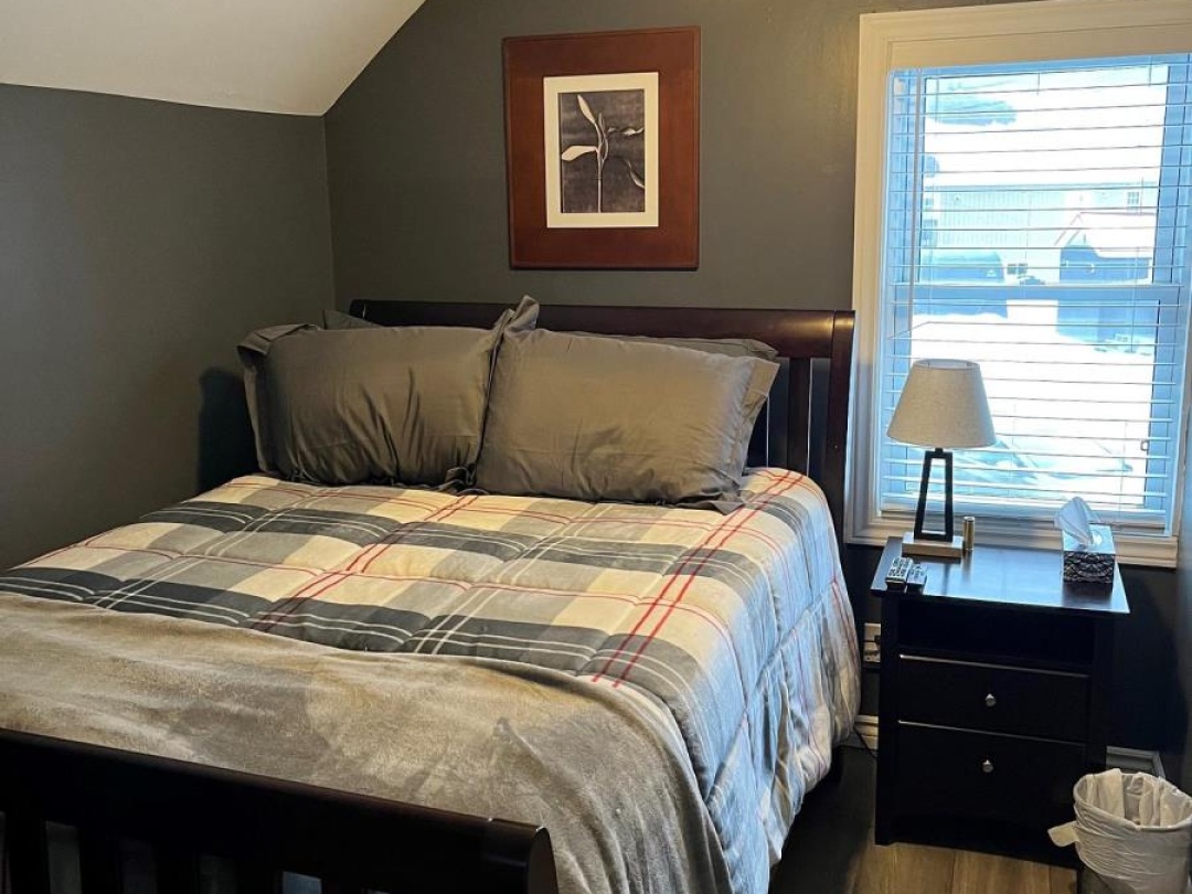 42 Pavillion Road, Sturgeon Lake
