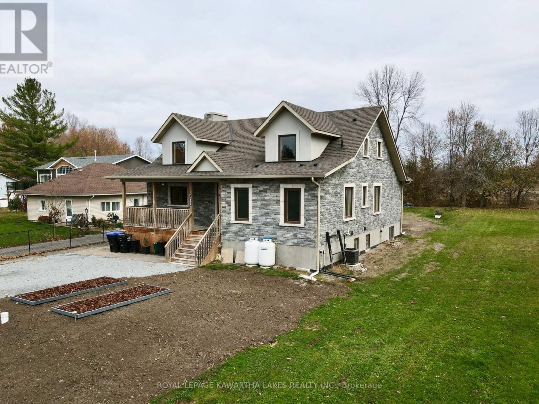 2501 Lakeshore Drive, Lake Simcoe