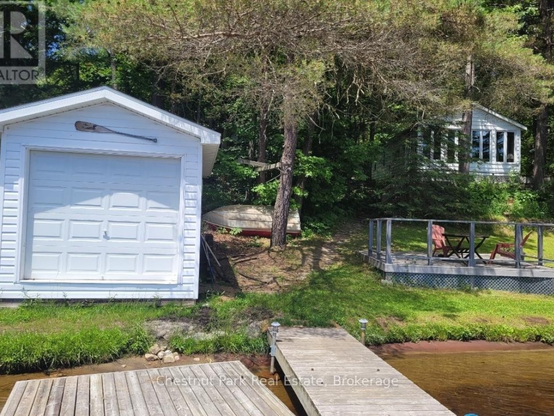 1038 FITCHETT LANE, 