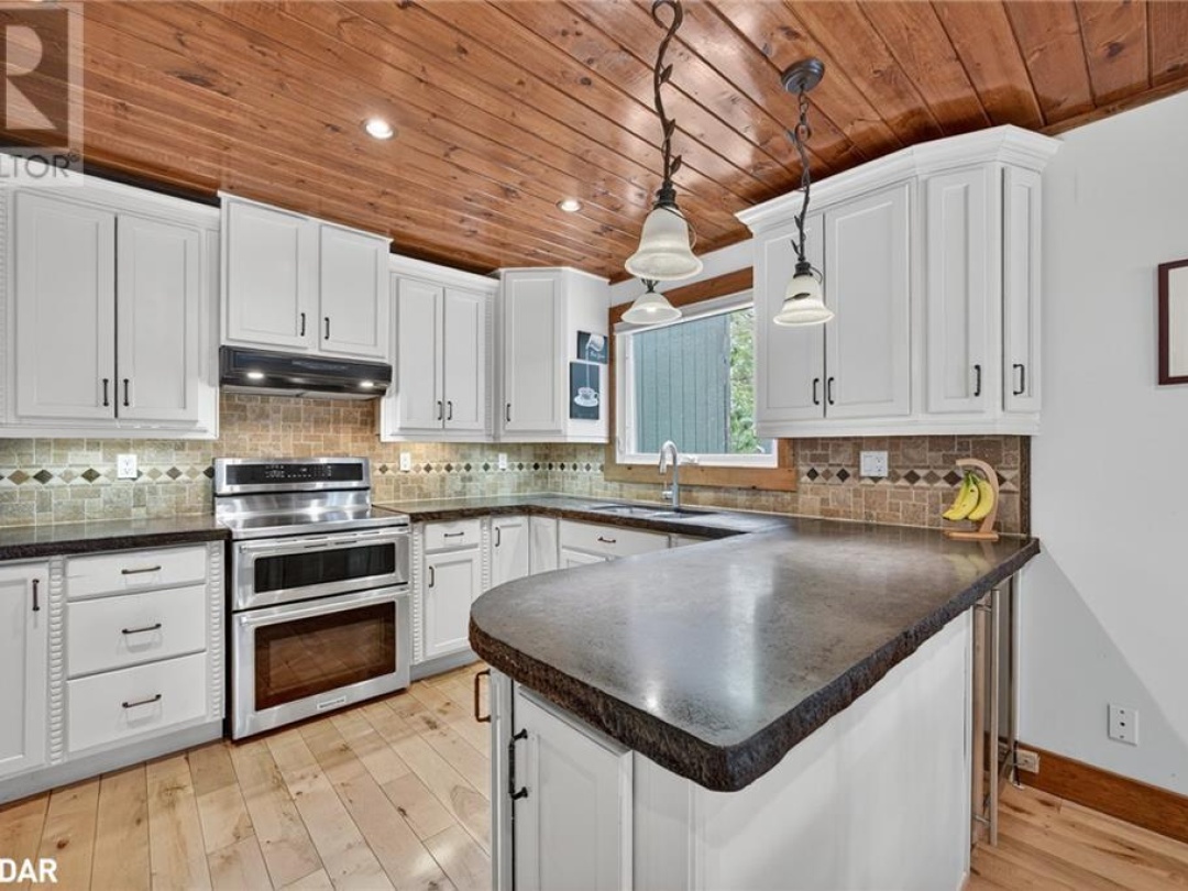 11 SUMAC Crescent, 