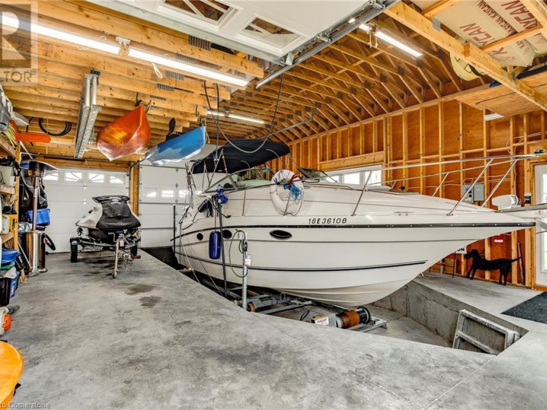 14 Lighthouse Crescent S, Georgian Bay