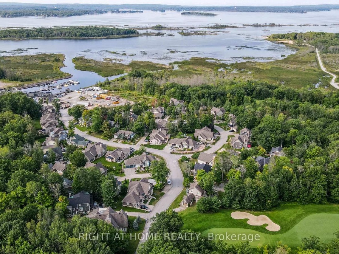 12 Masters Crescent, Georgian Bay
