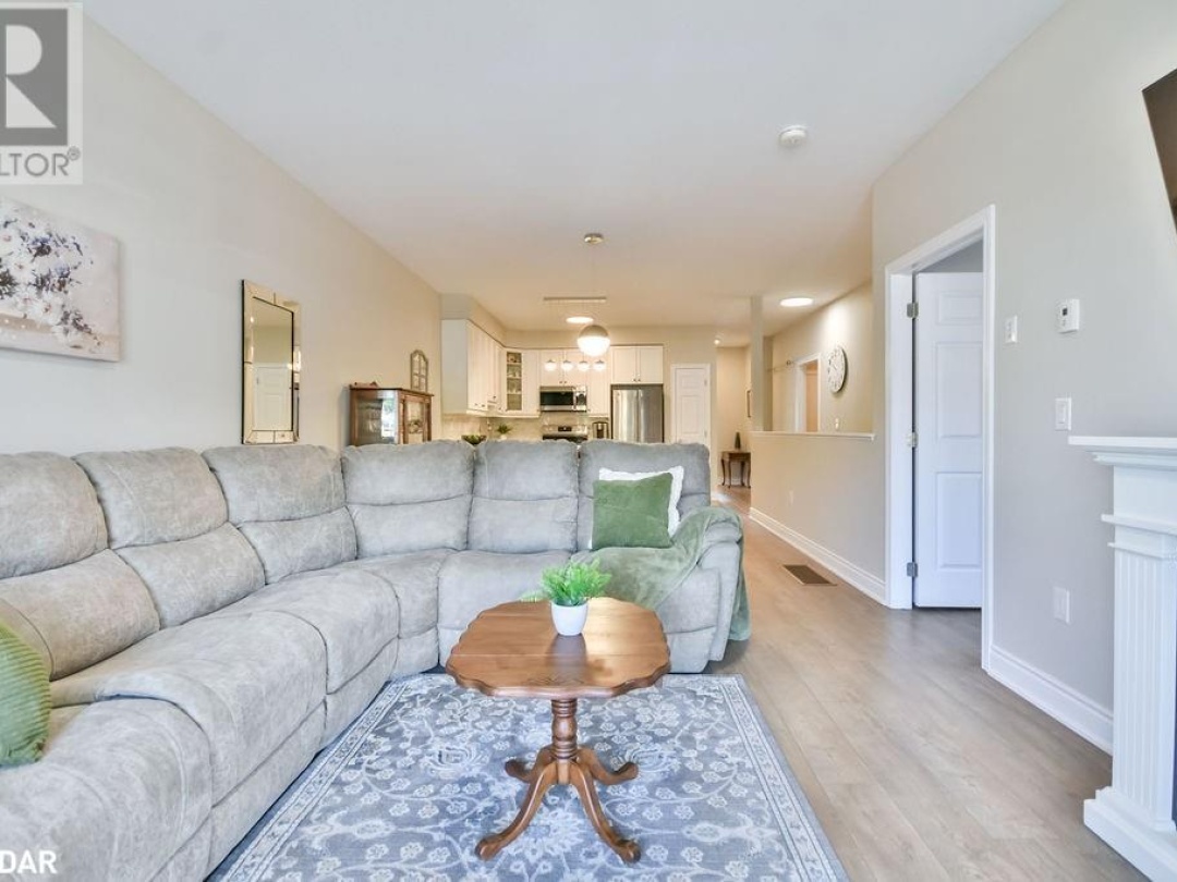 19 LEANNES Way, Orillia