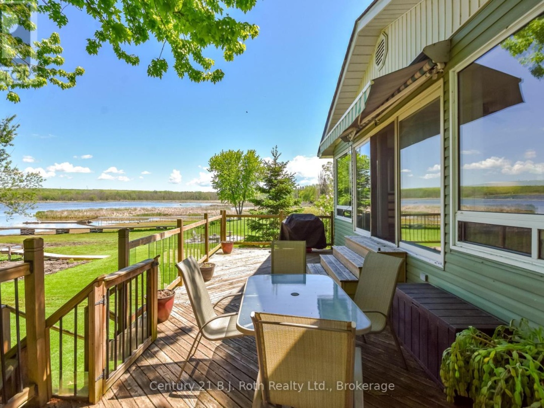 95 Maskinonge Road, Georgian Bay