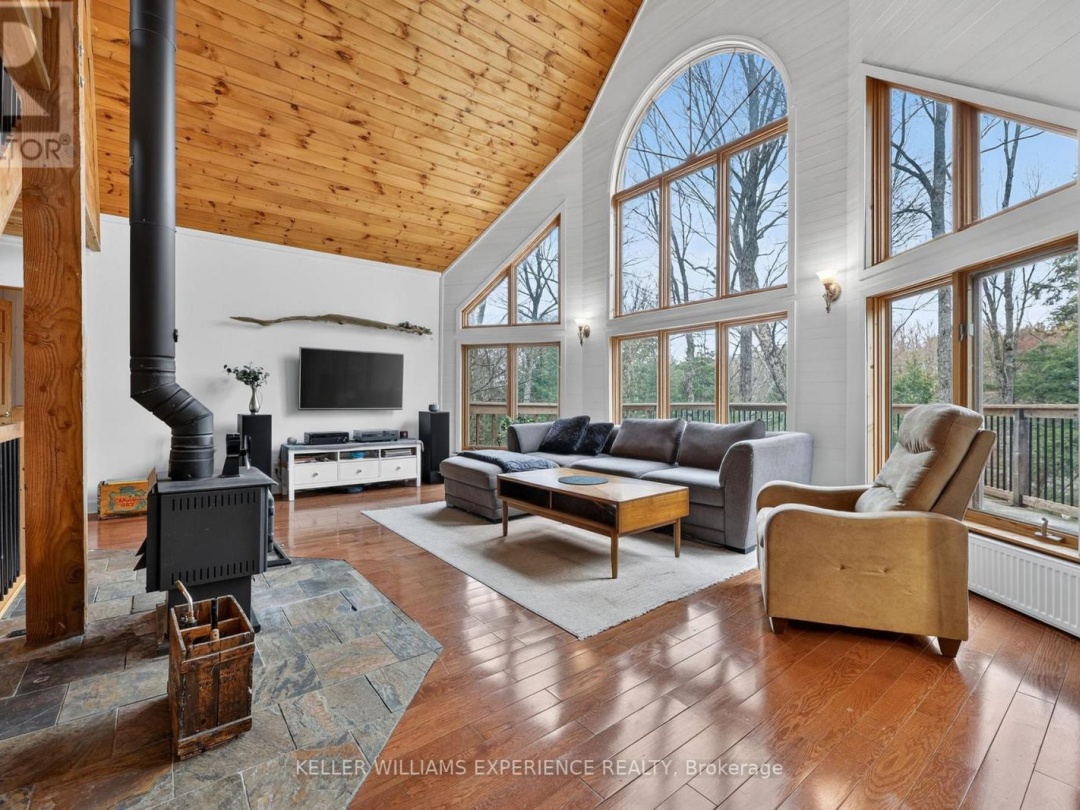 1115 SHERWOOD FOREST ROAD, Muskoka River