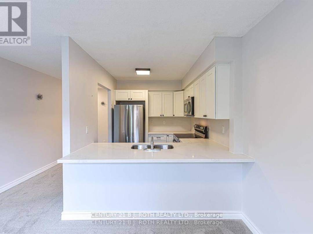 302 - 125 BOND STREET, 