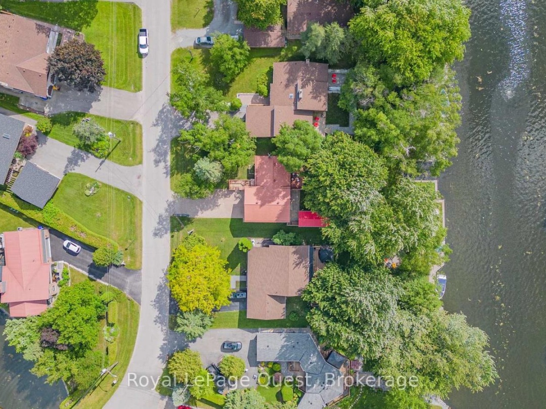 8 South Island Trail, Lake Simcoe