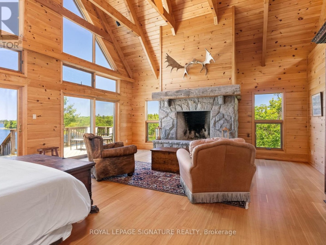 B350 Echo Island, Georgian Bay
