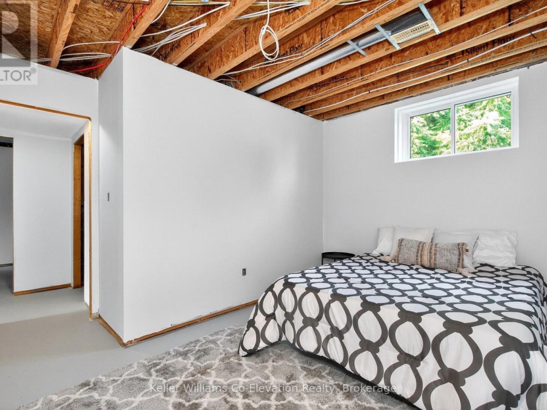 11 BOYD CRESCENT, 