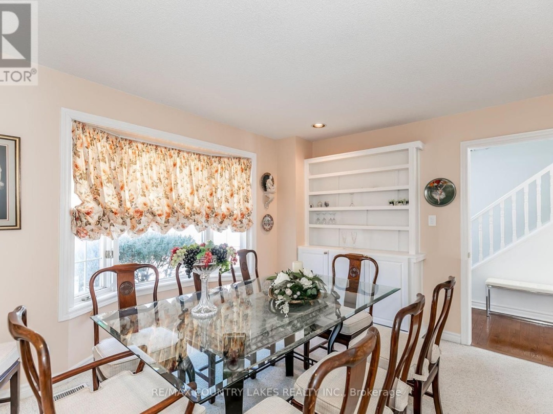 98 TURTLE PATH, Lake Simcoe