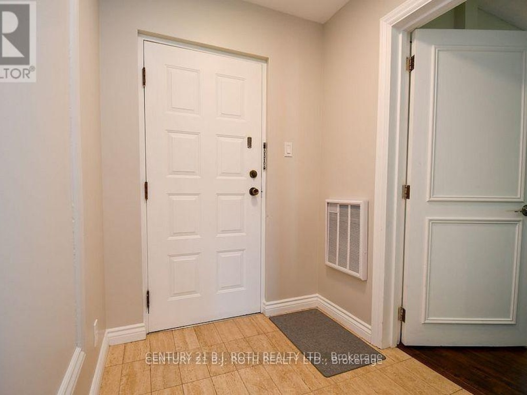 15 60 Laguna Parkway, Ramara