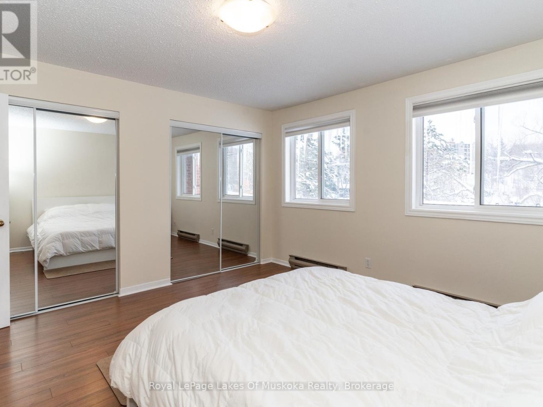 10 - 142 ECCLESTONE DRIVE, 