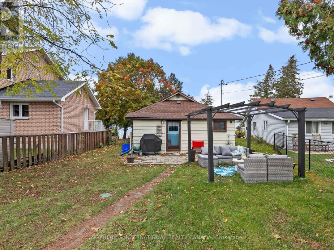 18 Third Street, Sturgeon Lake