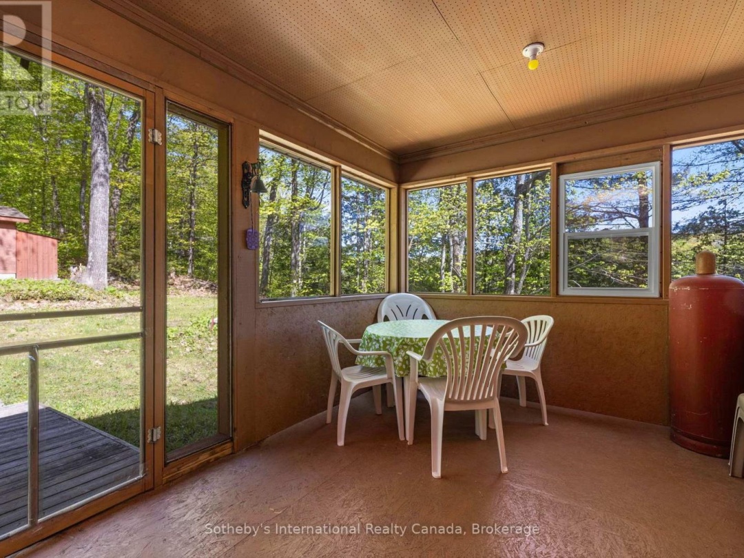 14 Burnegie Lane, Otter Lake