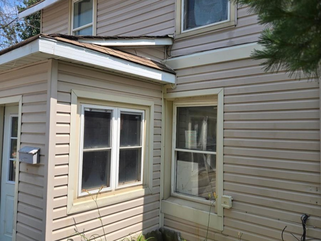 159 BARRIE ROAD E, 